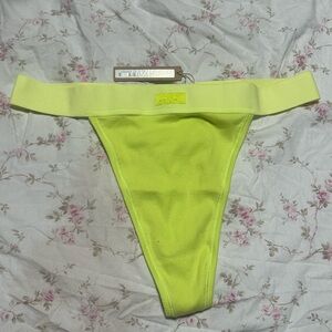 Skims ribbed Thong PN-STT-0040 daffodil